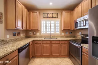 Photo #2: 6320282 Listing 