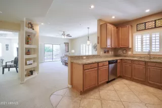 Photo #6: 6320282 Listing 