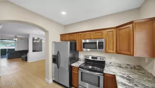 Photo #2: 6320691 Listing
