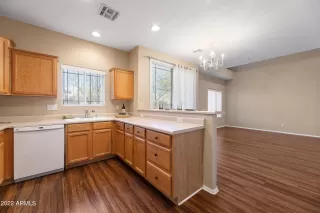 Photo #3: 6321344 Listing