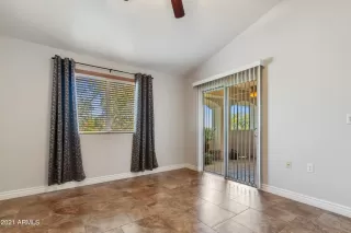 Photo #6: 6321368 Listing