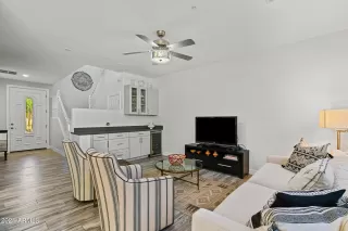 Photo #3: 6321424 Listing