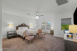 Photo #6: 6321424 Listing