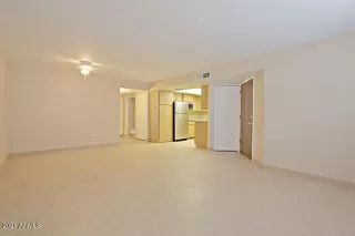 Photo #5: 6321510 Listing