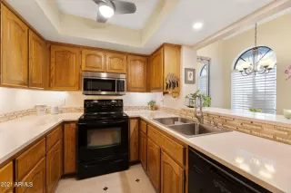 Photo #5: 6321666 Listing 