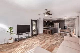 Photo #2: 6322048 Listing