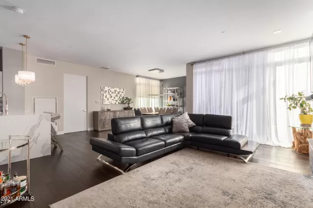 MLS: 6322084 Condo For Sale