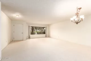 Photo #3: 6322650 Listing 