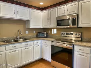 Photo #6: 6323183 Listing 