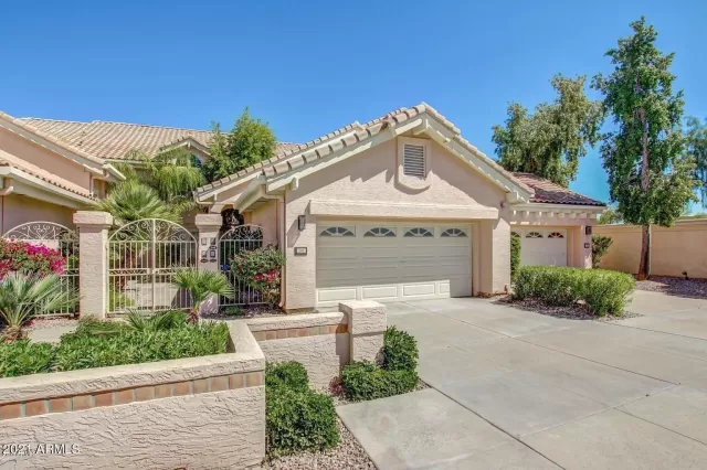 MLS: 6323198 Condo For Sale