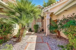 Photo #3: 6323198 Listing