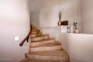 Photo #5: 6323198 Listing