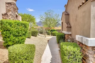 Photo #2: 6323277 Listing