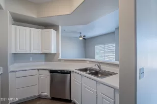 Photo #6: 6323976 Listing