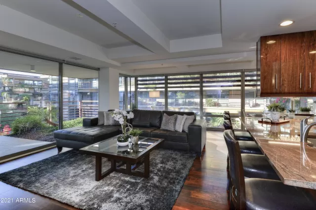 MLS: 6324020 Condo For Sale