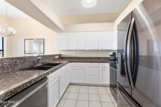 Photo #6: 6324189 Listing