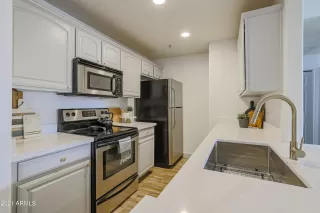 Photo #4: 6324398 Listing