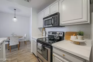 Photo #6: 6324398 Listing