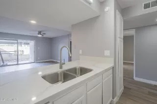 Photo #6: 6324433 Listing