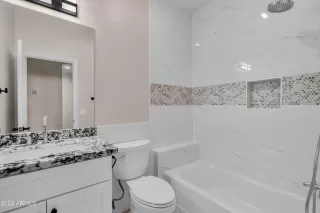 Photo #5: 6324526 Listing