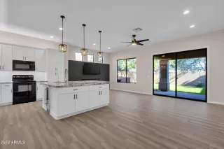 Photo #6: 6324526 Listing