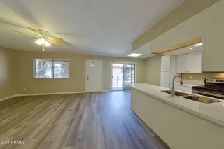 Photo #6: 6324619 Listing