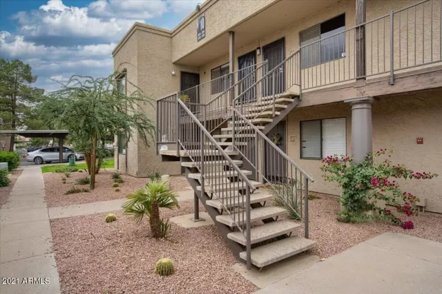 MLS: 6325185 Condo For Sale