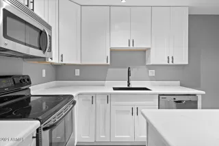 Photo #4: 6325185 Listing