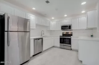 Photo #5: 6325263 Listing 