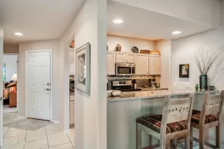 Photo #4: 6325308 Listing