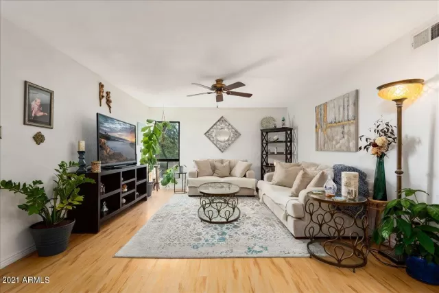 MLS: 6325599 Condo For Sale