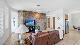 Photo #2: 6325879 Listing 