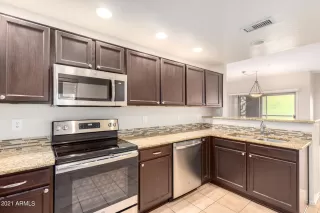 Photo #3: 6325928 Listing