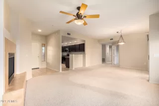 Photo #5: 6325928 Listing