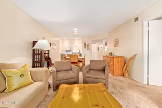 Photo #4: 6326345 Listing