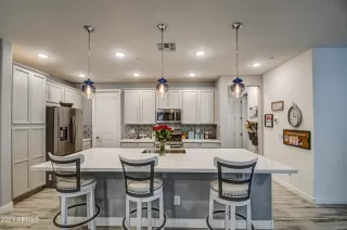 Photo #5: 6326932 Listing