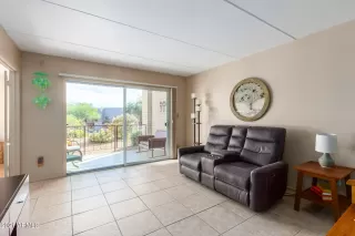 Photo #2: 6327074 Listing