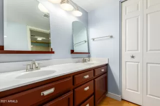 Photo #5: 6327158 Listing