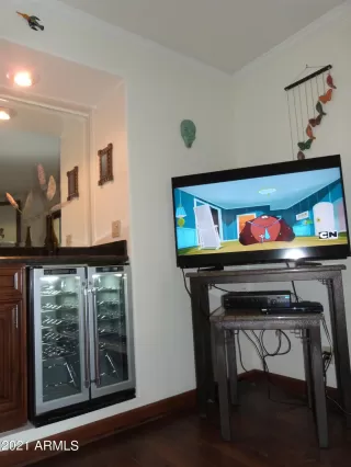 Photo #5: 6327227 Listing