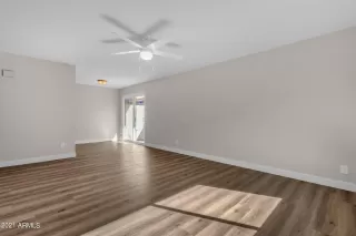 Photo #6: 6327242 Listing