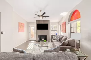 Photo #2: 6327296 Listing