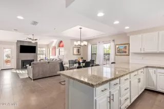 Photo #5: 6327296 Listing