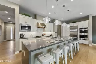 Photo #6: 6327352 Listing