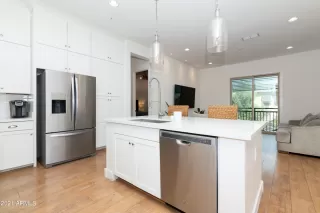 Photo #2: 6327495 Listing