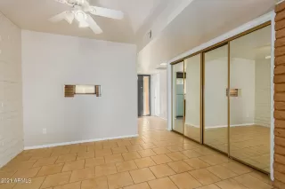 Photo #5: 6327605 Listing