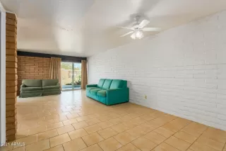 Photo #6: 6327605 Listing