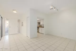 Photo #3: 6327727 Listing