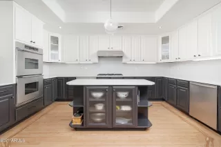 Photo #4: 6327966 Listing