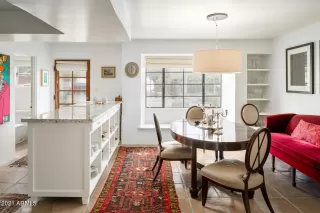 Photo #5: 6328114 Listing