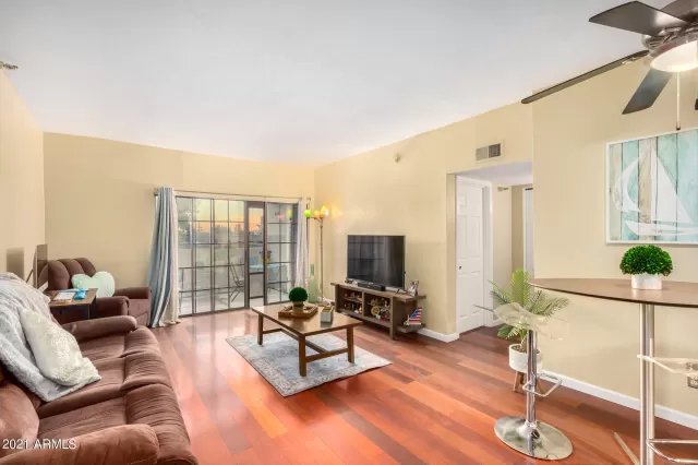 MLS: 6328231 Condo For Sale